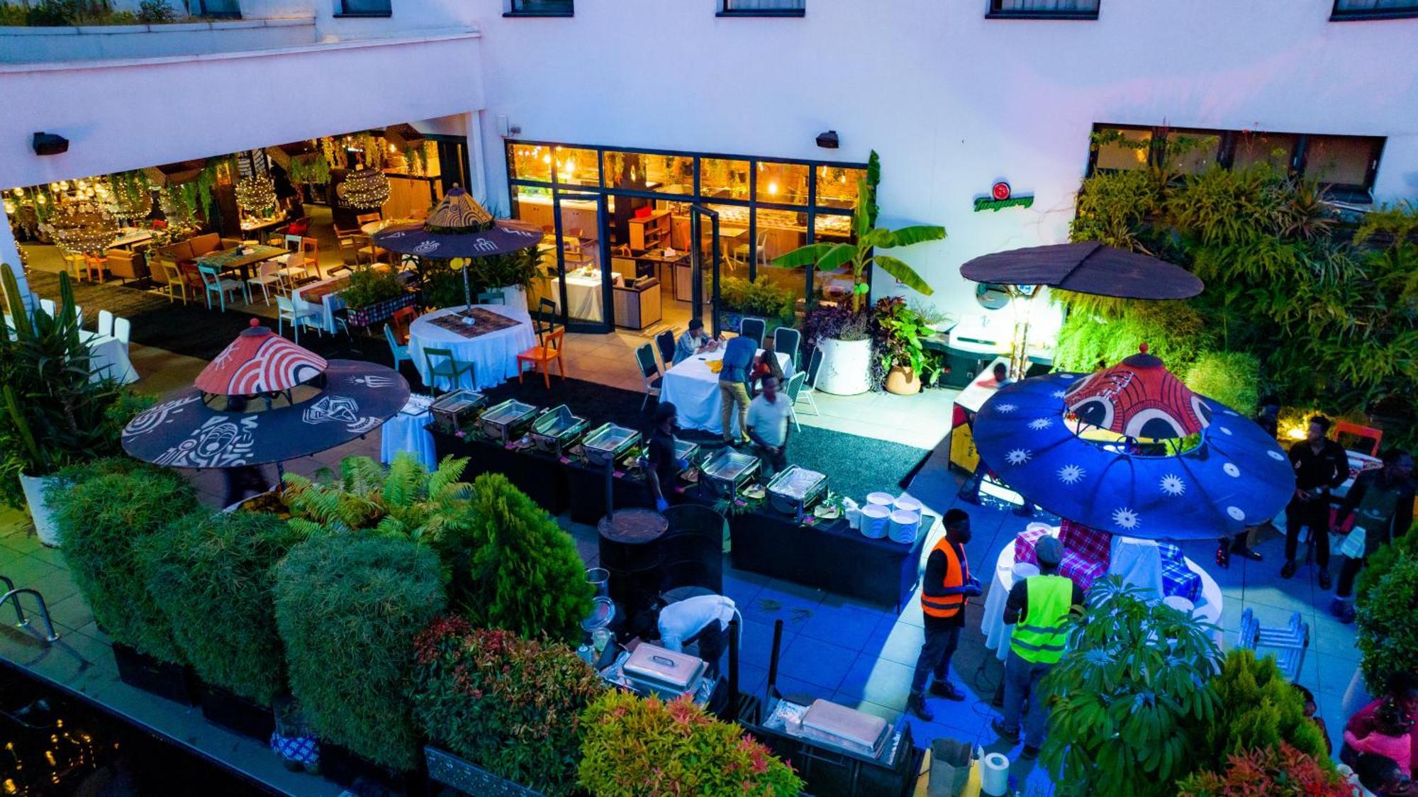 Onomo Hotel Кампала Экстерьер фото